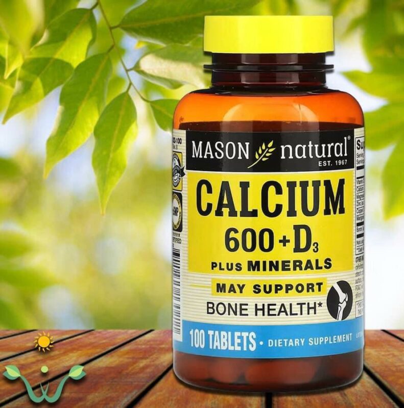 Calcium 600 mg + Vitamin D3 plus Minerals كالسيوم 600 مج + فيتامين د-3 و بعض المعادن عدد الاقراص: 100 بلد المنشأ: الولايات المتحدة الشركة المنتجة: Mason Natural الجرعة: كبسولة او 2 يوميا كالسيوم مع فيتامين د-3 لصحة العظام والدعم الجهاز المناعي في الجسم فوائد الكالسيوم: -يعتبر الكالسيوم مادة حيويه للعظام القويه والاسنان والصحه القلب والعضلات والأعصاب ويلعب الكالسيوم دور هام فى التئام الانسجه والتحكم فى ضغط الدم والحموضه -وهو يمد الجسم بالفيتامينات كما له دور هام في الحافظ علي الذاكره و يقلل الشد العضلي و يقوي العظام و الاظافر . فوائد فيتامين د ثري : فيتامين D يساعد علي امتصاص الكالسيوم بيحمي من الهشاشه و ضعف العظام . -يساعد على ترسيب عناصر الكالسيوم والفوسفات في العظام مما يعمل على تقويتها ونموها الطبيعي. -له دور في إنضاج خلايا العظام. -يساعد على تنشيط جهاز المناعة. -يساعد على مقاومة نشاط الخلايا السرطانية.