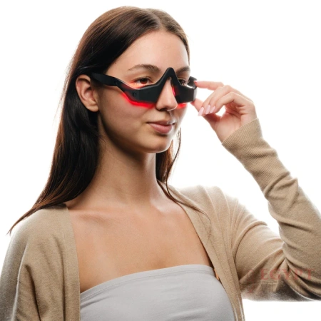 Capillus-EyeLift-2-450x450-1.webp