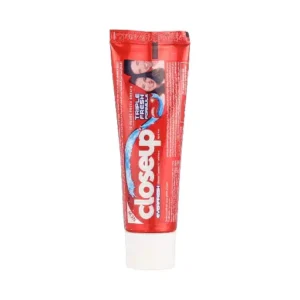 كلوز آب معجون جل تريبل فريش فورميولا أحمر 25 ml
